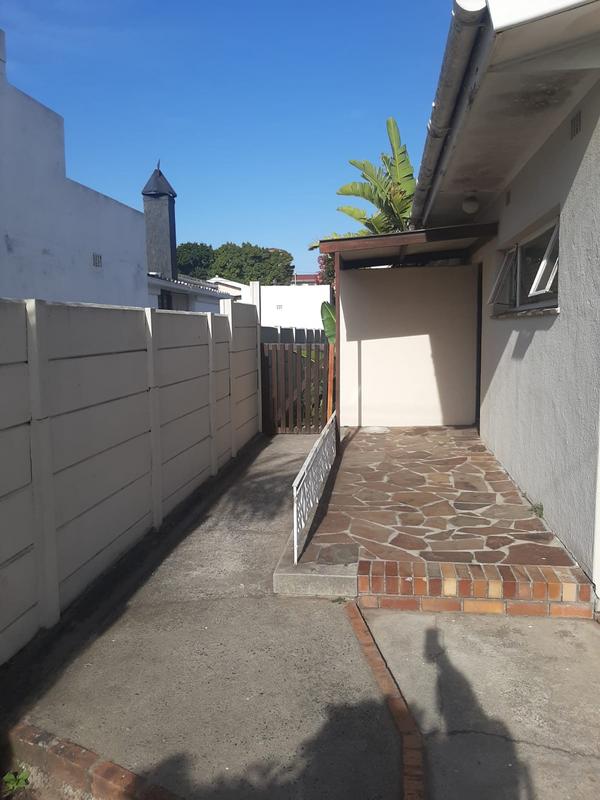 To Let 2 Bedroom Property for Rent in Goodwood Central Western Cape